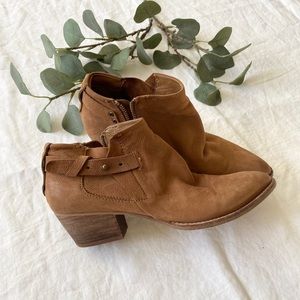 Dolce Vita Booties